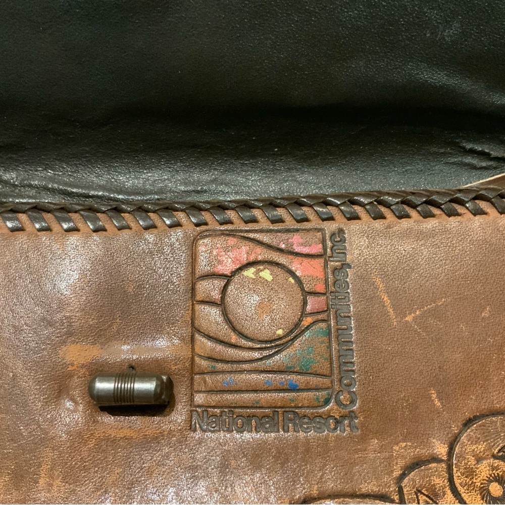 VINTAGE hand-tooled leather wallet - Picture 4 of 11